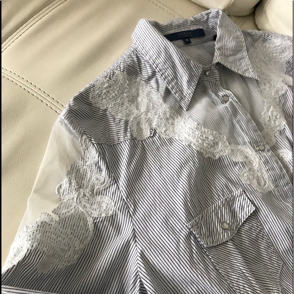 Gorgeous Guess button🌺