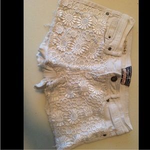 White Denim Shorts w Crocheted Floral Front