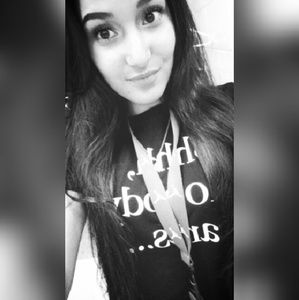 Meet your Posher, Leah