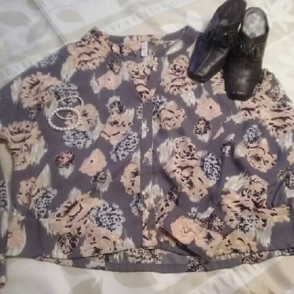 Xhilaration dress shirt