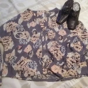 Xhilaration dress shirt