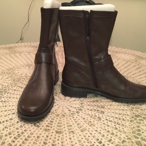 Boots - Picture 2 of 3