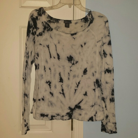 Black and white tie die sweater