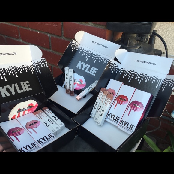 👄KYLIE COSMETICS👄