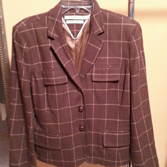 Jacket - Picture 1 of 4