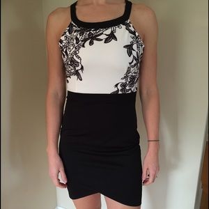 Doneli Fashion Emilia Dress. Midi cut. Tailored