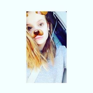 Meet your Posher, Olivia