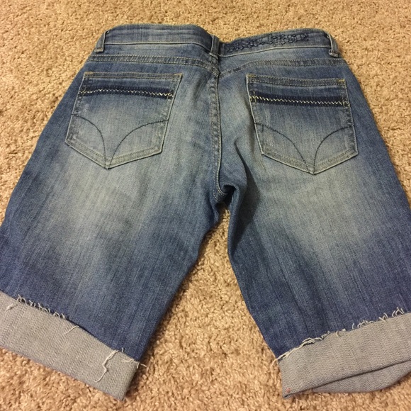 Long shorts - Picture 2 of 2