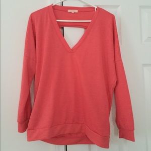 CR V-Neck/Open-back Sweater