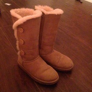 tall tan uggs