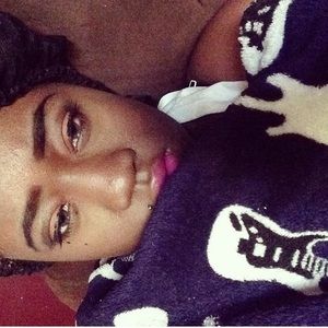 Meet your Posher, Trina