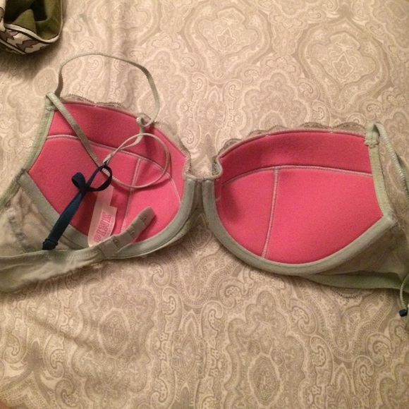 Bra - Picture 3 of 3