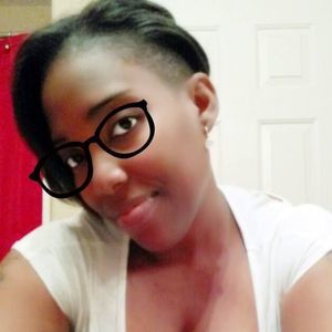 Meet your Posher, Dylcia