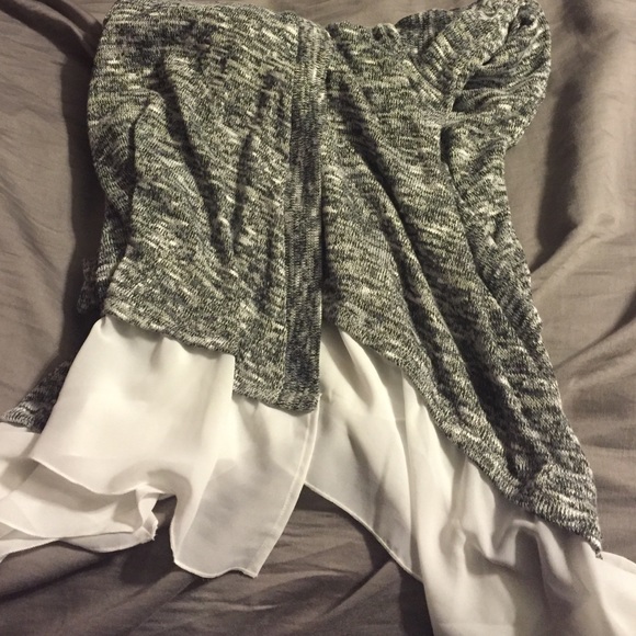 torrid Sweaters - Torrid Light Weight Sweater Size 4