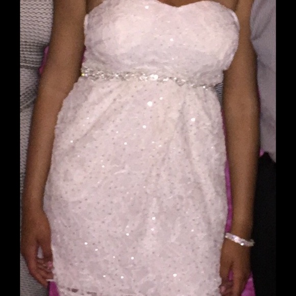 White strapless dress