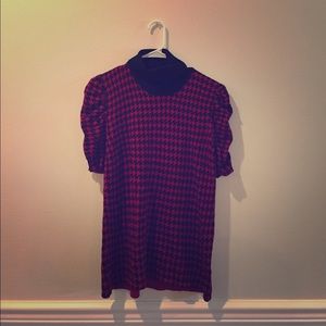 Houndstooth Turtle Neck Blouse
