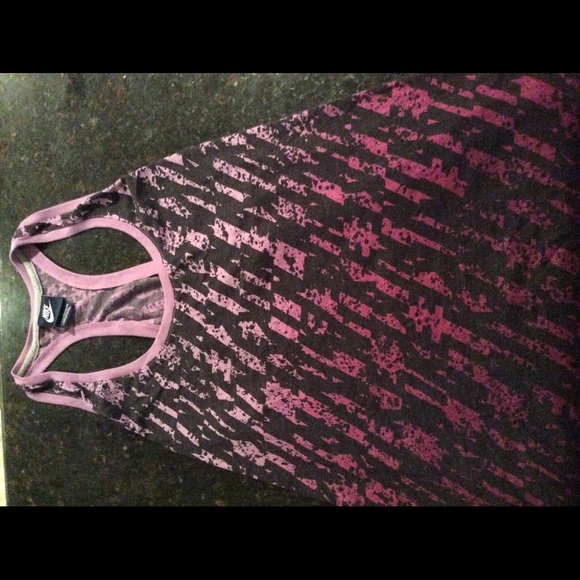 Nike - Picture 1 of 1