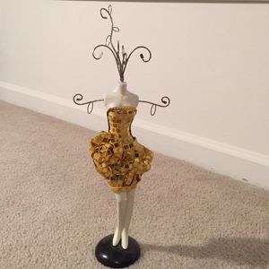 Necklace holder