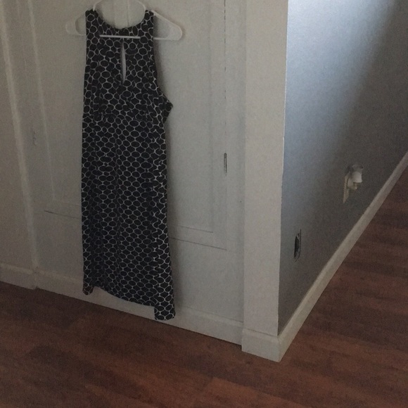 Dress in black and white
