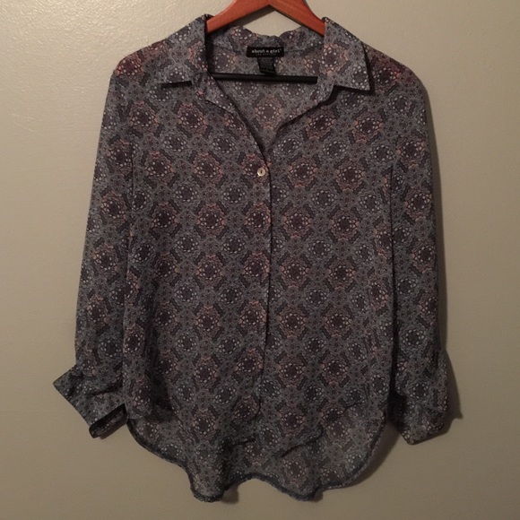 SOLD -- Floral Blouse