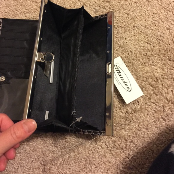 Wallet - Picture 2 of 3