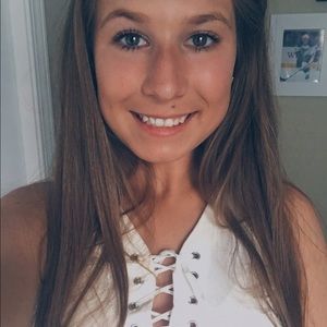 Meet your Posher, Mia