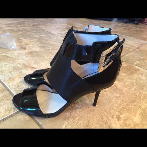 Sold Michael Kors Shoes - Picture 2 of 3