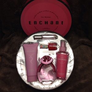 Enchant Women Gift Set