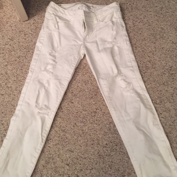American eagle distressed cropped jeans