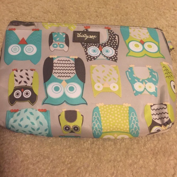 Thirty-One medium zipper thermal pouch