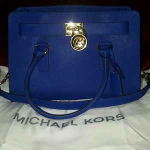 Michael kors half hamilton purse