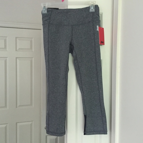 Buy1Get1 - Penn gray Capri leggings size XS