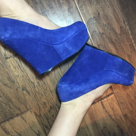 Steve Madden Blue Suede Pammyy Wedge - Picture 3 of 4