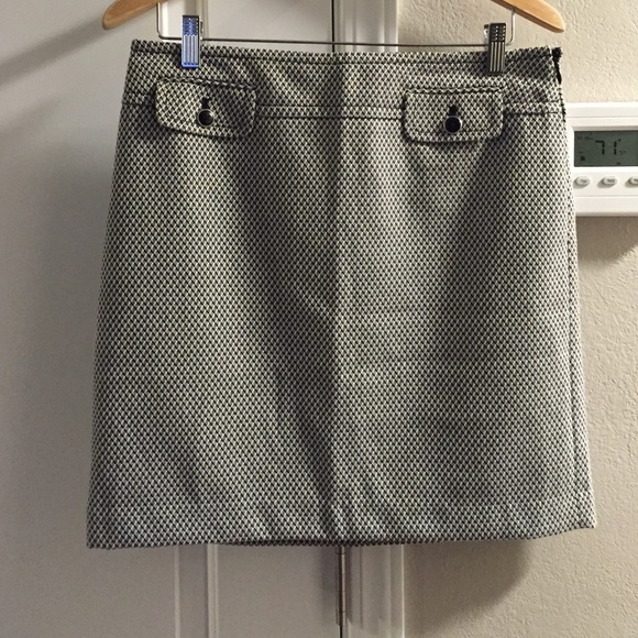LOFT Dresses & Skirts - Ann Taylor Skirt