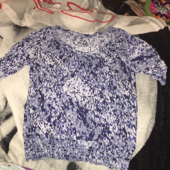 Mudd Shades of blue top