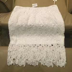 🚫SOLD🚫 White lace pencil skirt.
