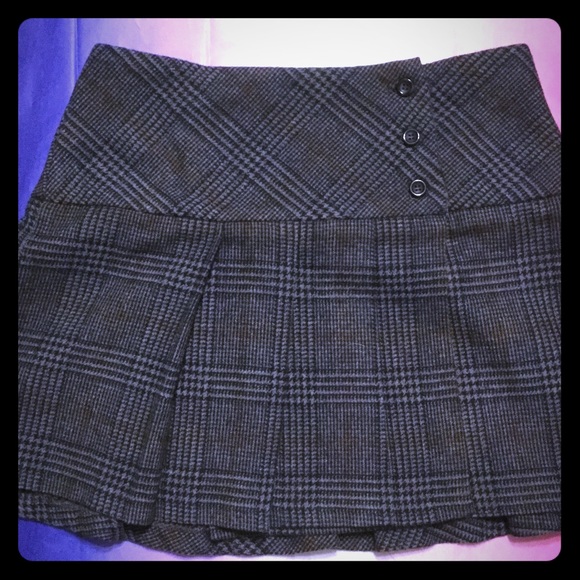 United Colors of Benetton vintage plaid skirt!