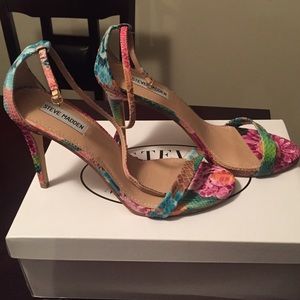 Steve Madden Brand New in Box Stecy