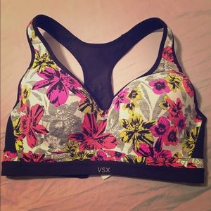 🚫sold on another site🚫VS sports bra