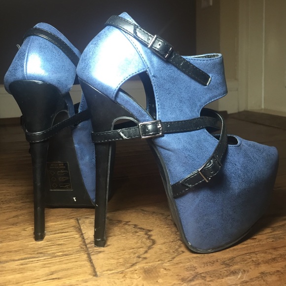 Ishani Iridescent Blue Ankle Bootie Platforms - Picture 3 of 4
