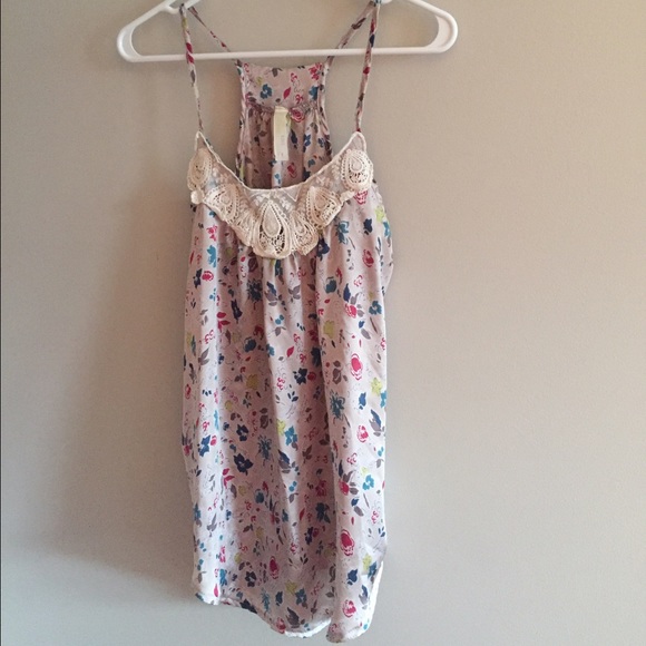 Silky floral tank with lace accent - Picture 1 of 4