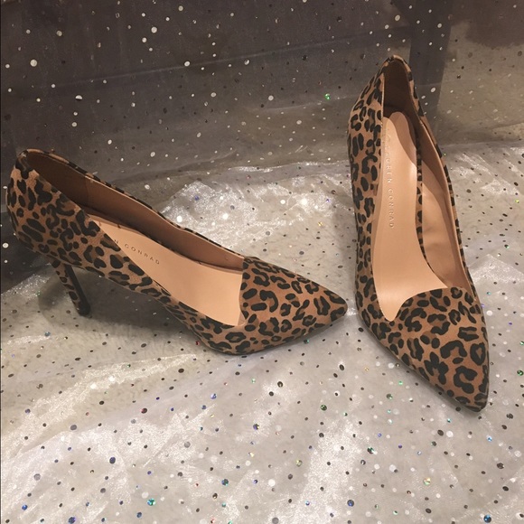 Lauren Conrad leopard pumps