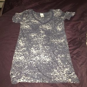 Victoria's Secret PINK blue and white v neck tee