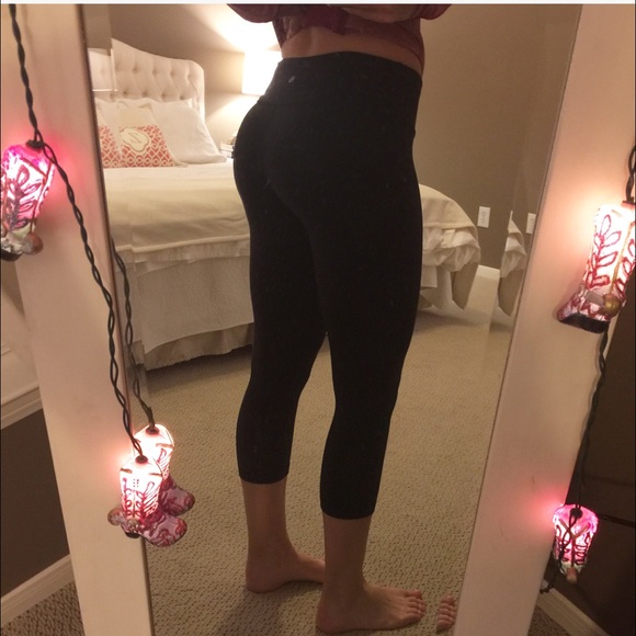 lululemon athletica Pants - Black lululemon crops