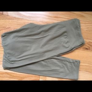 BNWOT OS Lularoe leggings