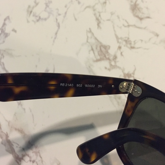 Rayban Tortoise Wayfarers - Picture 2 of 3