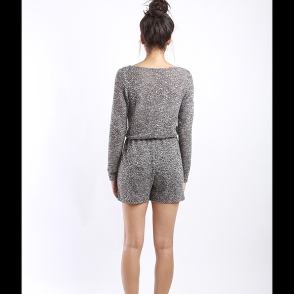 ‼️sold‼️LIGHTWEIGHT CHIC ROMPER - Picture 5 of 5