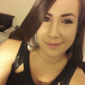 Meet your Posher, Desiree