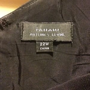 Tahari Plus Sized-22W Black Dress