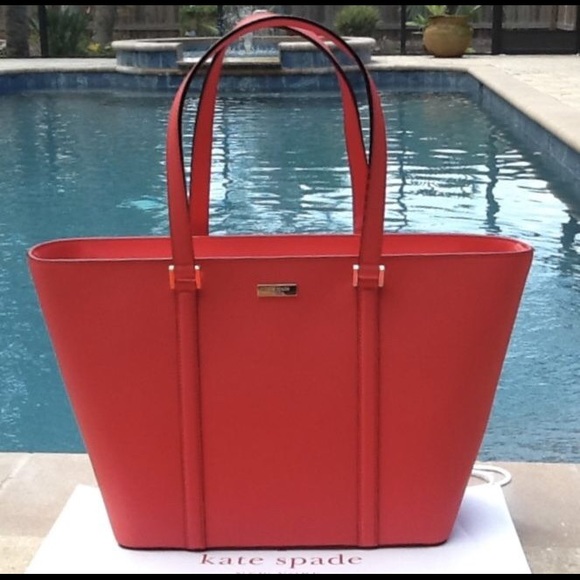 NWT KATE SPADE NEWBURY LANE DALLY TOTE - Picture 1 of 4